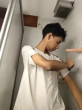 Snapshot of Amberr1 chatting on March 15, 3:27 pm Amberr1 online show from March 15, 3:27 pm