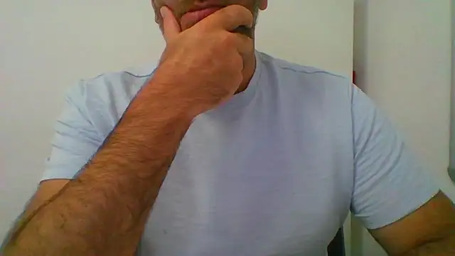 Snapshot of _tuga_man_ chatting on September 25, 1:04 pm tuga man online show from September 25, 1:04 pm
