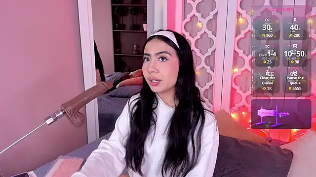 aniie west online show from February 19, 12:11 pm