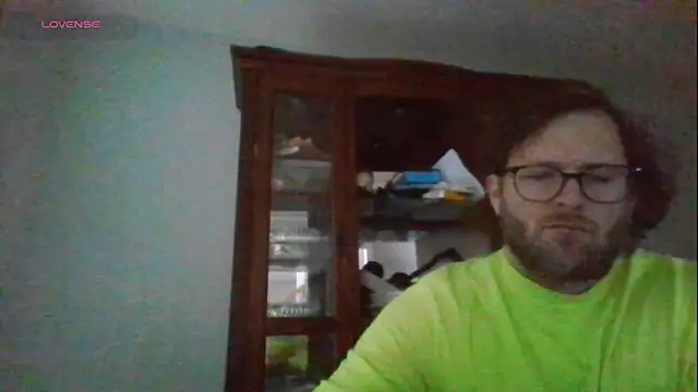 Snapshot of rrunner7718 chatting on February 27, 3:26 pm rrunner7718 online show from February 27, 3:26 pm