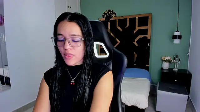 Billie Jhonson  online show from November 10, 7:24 pm