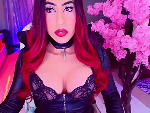latexgoddes online show from September 16, 3:46 pm