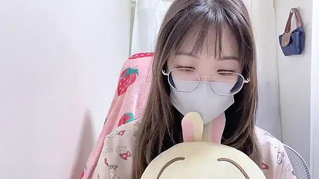 Snapshot of Chu1314 chatting on December 19, 3:19 pm Chu1314 online show from December 19, 3:19 pm