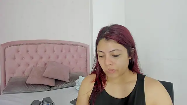 Kendall  Fox online show from October 7, 4:09 am