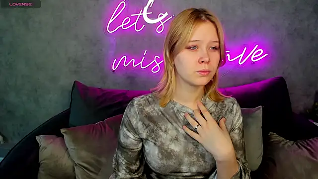 Amy Kimberlly online show from February 10, 5:58 am