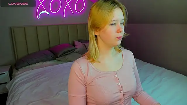 Amy Kimberlly online show from March 18, 12:27 am