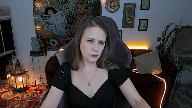 EmiliaBedy online show from February 13, 9:09 am