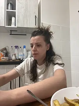 bunnythetailor online show from November 18, 8:57 pm