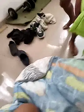 Snapshot of Nikki_and_Mayk chatting on October 17, 5:26 pm Nikki and Mayk online show from October 17, 5:26 pm