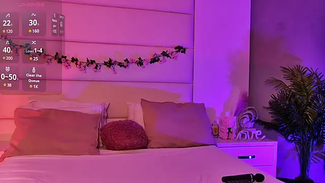 AylaPearl online show from February 25, 4:46 am