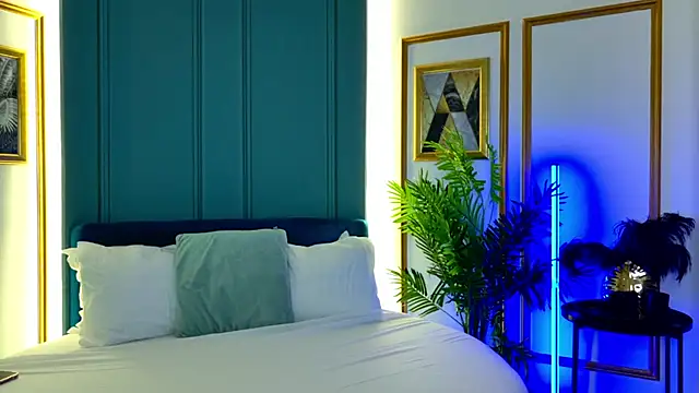 AylaPearl online show from October 17, 6:43 pm