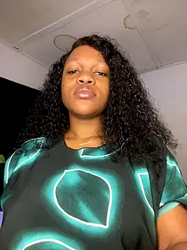 Boneca25 online show from October 23, 8:35 am