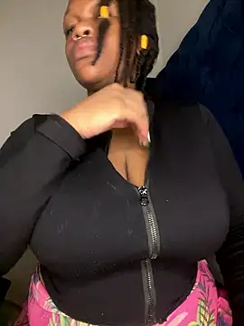 Boneca25 online show from January 13, 6:46 pm