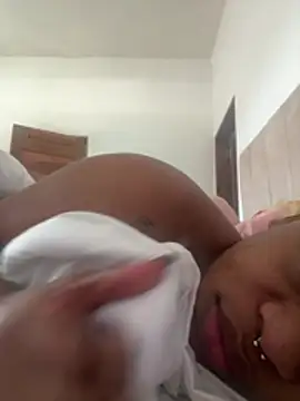 Boneca25 online show from May 12, 6:32 am