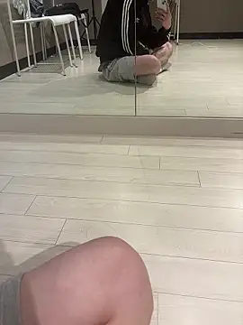 Snapshot of Phil_6677 chatting on September 21, 7:15 pm Phil 6677 online show from September 21, 7:15 pm