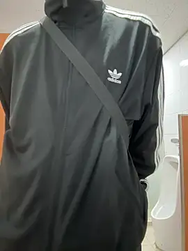 Snapshot of Phil_6677 chatting on October 22, 9:47 pm Phil 6677 online show from October 22, 9:47 pm