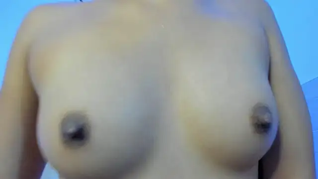 Snapshot of Ximena__1 chatting on February 9, 12:39 am Ximena 1 online show from February 9, 12:39 am
