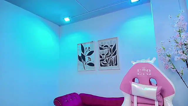 Milu ballmer online show from February 2, 6:39 pm