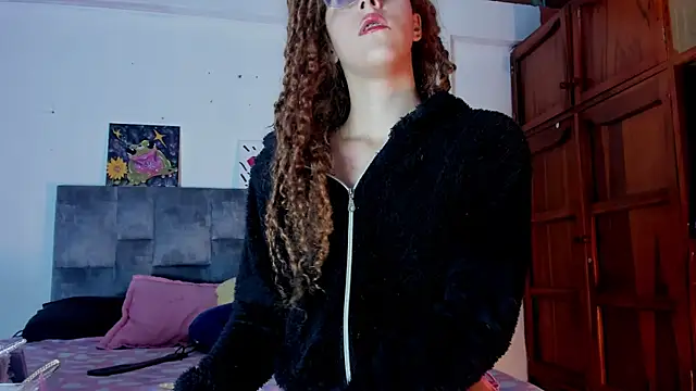 Isangel  online show from September 30, 4:50 am