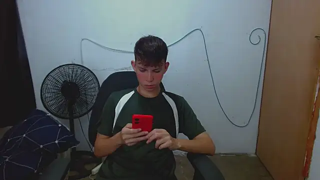 Alexxx lov online show from April 10, 12:21 pm