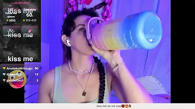 Snapshot of vicky__skinny_1 chatting on March 16, 2:44 pm vicky skinny 1 online show from March 16, 2:44 pm