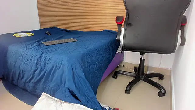 Dakkota Fox online show from December 21, 8:21 am