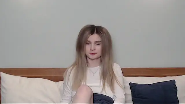 Chloe Addison online show from February 12, 11:51 pm