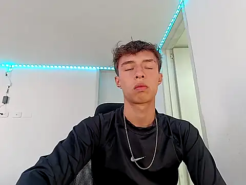 Juanmres online show from September 27, 6:57 pm