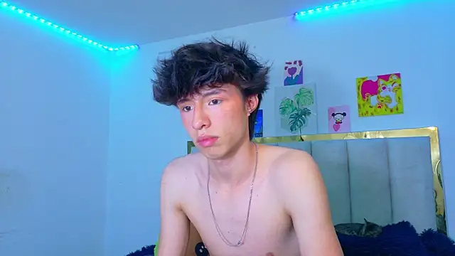 Juanmres online show from July 7, 8:35 pm