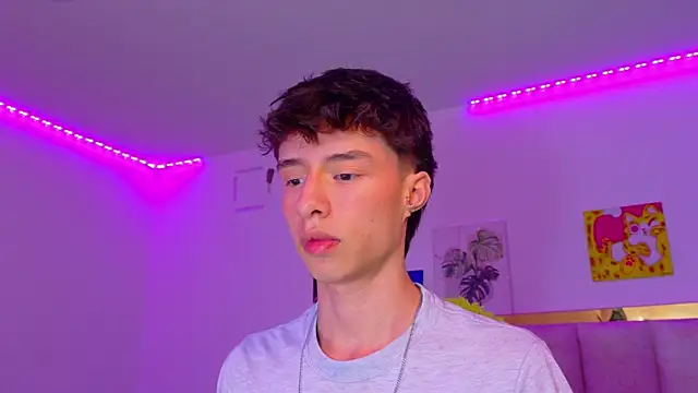 Juanmres online show from August 5, 10:33 pm