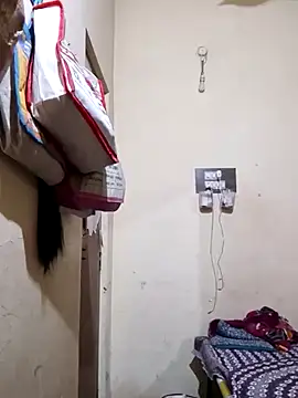 Snapshot of TeluguammayiMahi chatting on February 25, 5:08 am TeluguammayiMahi online show from February 25, 5:08 am