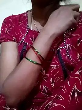 Snapshot of TeluguammayiMahi chatting on October 3, 10:01 am TeluguammayiMahi online show from October 3, 10:01 am