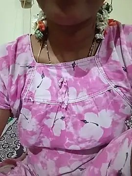 Snapshot of TeluguammayiMahi chatting on June 20, 6:22 pm TeluguammayiMahi online show from June 20, 6:22 pm
