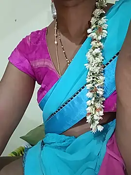Snapshot of TeluguammayiMahi chatting on July 10, 8:44 pm TeluguammayiMahi online show from July 10, 8:44 pm