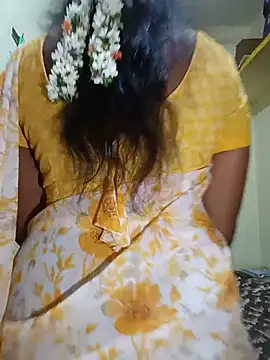 Snapshot of TeluguammayiMahi chatting on July 17, 10:47 pm TeluguammayiMahi online show from July 17, 10:47 pm