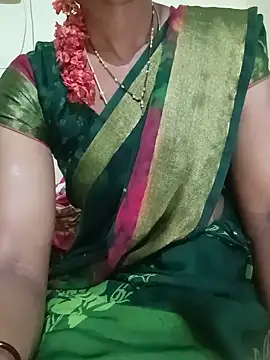 Snapshot of TeluguammayiMahi chatting on July 23, 11:13 pm TeluguammayiMahi online show from July 23, 11:13 pm