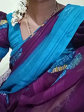 Snapshot of TeluguammayiMahi chatting on July 28, 9:47 pm TeluguammayiMahi online show from July 28, 9:47 pm