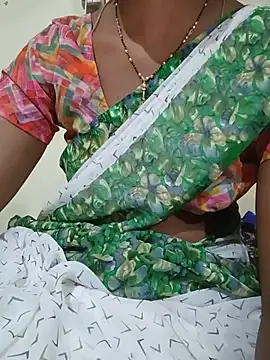 Snapshot of TeluguammayiMahi chatting on July 30, 2:05 pm TeluguammayiMahi online show from July 30, 2:05 pm