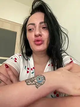 Snapshot of RaisaSalvi chatting on February 26, 11:52 am RaisaSalvi online show from February 26, 11:52 am