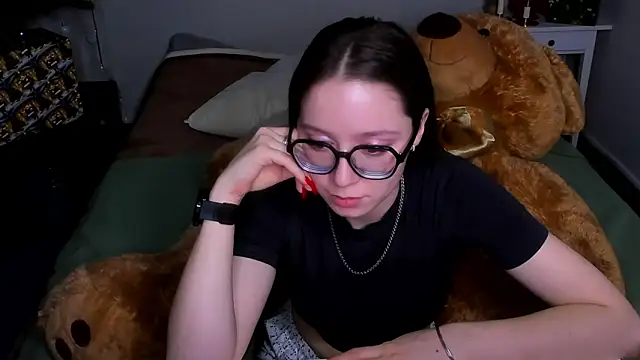 Snapshot of Alikka_Shykitty chatting on January 28, 9:30 am Alikka Shykitty online show from January 28, 9:30 am