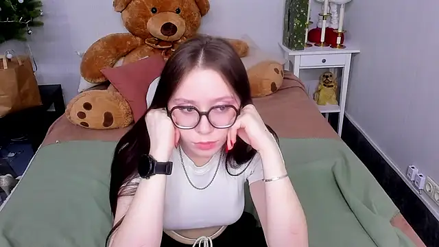 Snapshot of Alikka_Shykitty chatting on February 5, 2:40 am Alikka Shykitty online show from February 5, 2:40 am