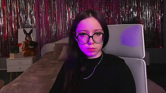 Snapshot of Alikka_Shykitty chatting on March 9, 10:08 am Alikka Shykitty online show from March 9, 10:08 am