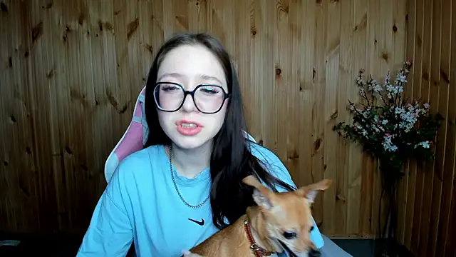 Snapshot of Alikka_Shykitty chatting on March 17, 9:12 am Alikka Shykitty online show from March 17, 9:12 am