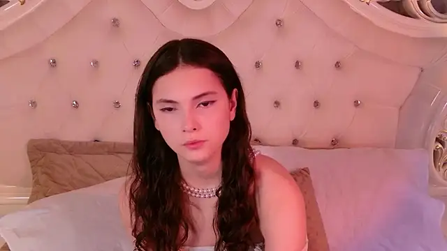 GIGI DAV online show from November 4, 8:52 pm