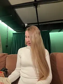 Snapshot of Sweet_Pussy2024 chatting on February 11, 3:08 pm Sweet Pussy2024 online show from February 11, 3:08 pm