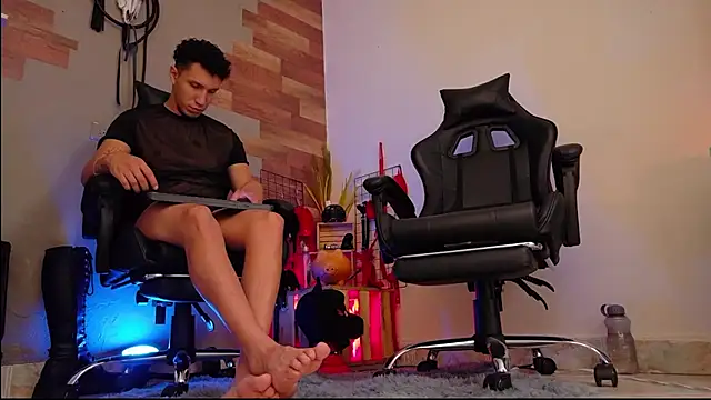 AngeloColleen online show from February 22, 5:11 pm