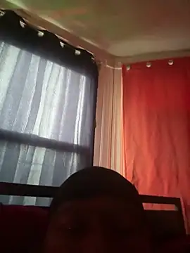shavez5888 online show from May 24, 1:16 pm