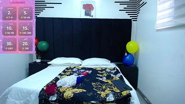 Snapshot of CamiilaReyes chatting on October 16, 1:23 pm CamiilaReyes online show from October 16, 1:23 pm