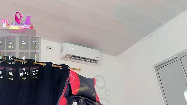 Snapshot of Nicol_TransGirl chatting on February 28, 2:45 am Nicol TransGirl online show from February 28, 2:45 am