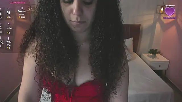Snapshot of ninna_curly chatting on February 20, 4:39 am ninna curly online show from February 20, 4:39 am